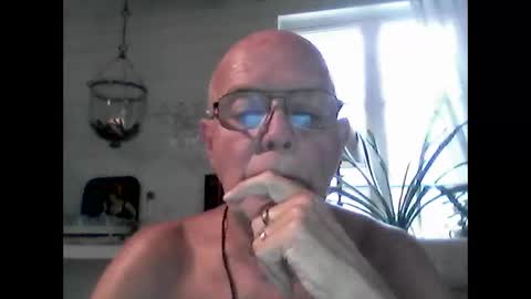 Haky online show from March 2025 04:00:02 PM