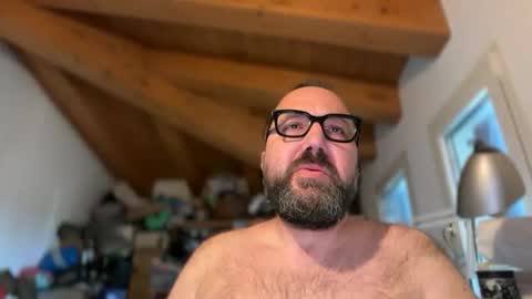 Nutelloso online show from May 2026 07:03:01 AM