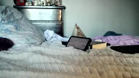 KN online show from September 2025 07:49:02 PM