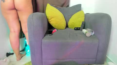 Snapshot of nyalgasai1 chatting on February 2026 12:42:02 AM Nia online show from February 2026 12:42:02 AM