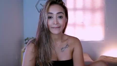 Snapshot of nycole_1988 chatting on January 2025 03:35:02 PM Nycole online show from January 2025 03:35:02 PM