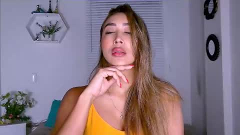 Snapshot of nycole_1988 chatting on February 2025 11:10:02 AM Nycole online show from February 2025 11:10:02 AM