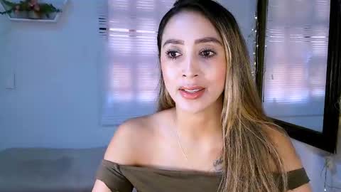 Snapshot of nycole_1988 chatting on September 2025 03:34:01 PM Nycole online show from September 2025 03:34:01 PM