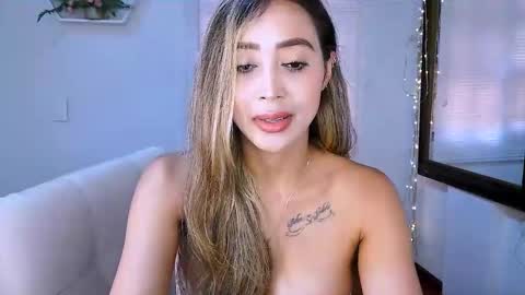 Snapshot of nycole_1988 chatting on October 2025 06:06:01 PM Nycole online show from October 2025 06:06:01 PM