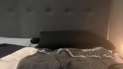 nykos69 online show from October 2025 09:25:02 PM