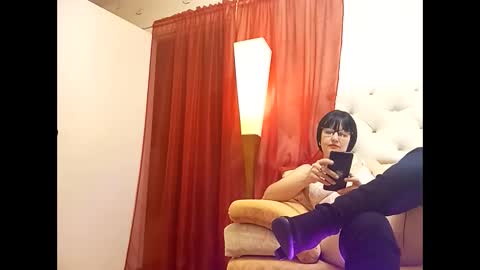 Scarlett online show from December 2024 10:56:01 PM