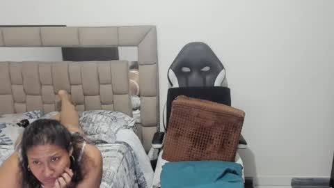 nyomi browm online show from January 2025 01:30:01 AM