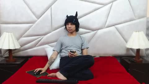 Snapshot of nyx_and_arian chatting on April 2026 02:58:01 PM nyx_and_arian online show from April 2026 02:58:01 PM