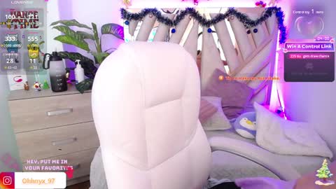 Snapshot of nyx_andria chatting on December 2024 08:30:02 AM Alex . online show from December 2024 08:30:02 AM