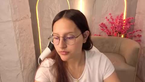 Snapshot of nyx_tamy_tx chatting on October 2025 01:52:01 PM Online 800 to 1400 online show from October 2025 01:52:01 PM