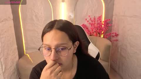 Snapshot of nyx_tamy_tx chatting on October 2025 01:09:01 PM Online 800 to 1400 online show from October 2025 01:09:01 PM