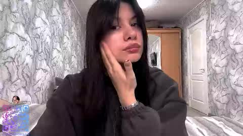 Amelia online show from November 2025 06:57:01 AM