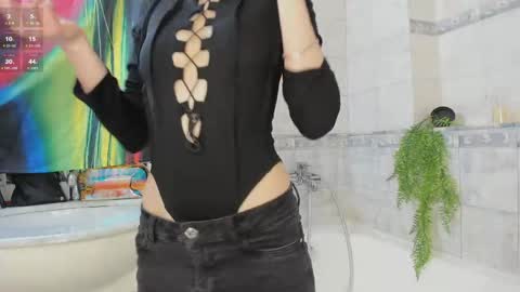 Snapshot of obsidiva chatting on May 2026 02:15:02 PM Elis online show from May 2026 02:15:02 PM