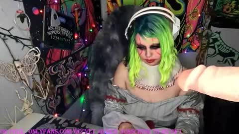 occvlt qveen online show from October 2025 11:01:02 PM