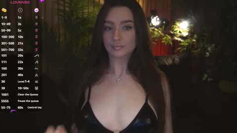 Kristina online show from November 2025 08:46:02 PM