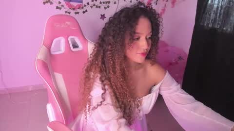 Snapshot of odette_ornela chatting on November 2025 09:36:02 PM Odette online show from November 2025 09:36:02 PM