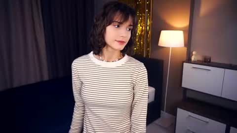 Thea online show from February 2025 03:41:02 PM