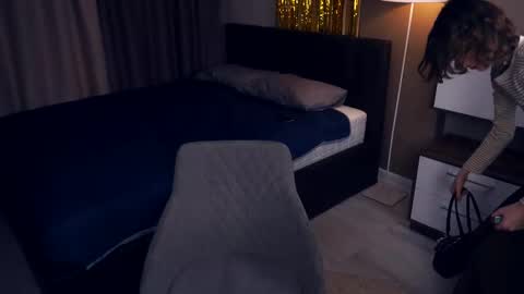 Thea online show from February 2025 06:43:02 PM