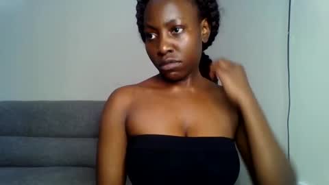 Snapshot of odrienna chatting on April 2026 12:14:02 PM odrie online show from April 2026 12:14:02 PM