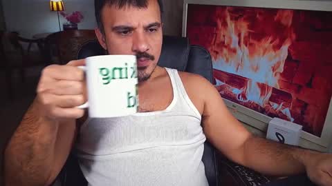 officeman7 online show from December 2024 05:06:02 PM