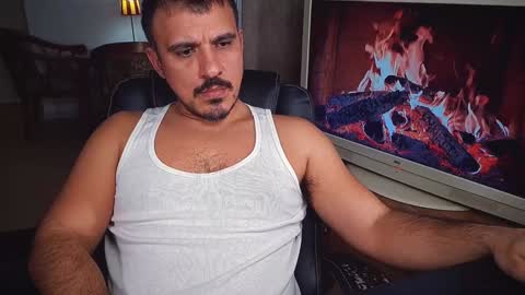 officeman7 online show from December 2024 08:39:01 PM