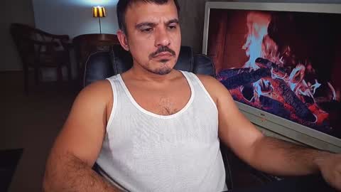 officeman7 online show from January 2025 08:27:01 PM