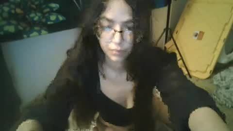 Snapshot of officiallysweetmarie chatting on July 2026 09:18:01 AM officiallysweetmarie online show from July 2026 09:18:01 AM