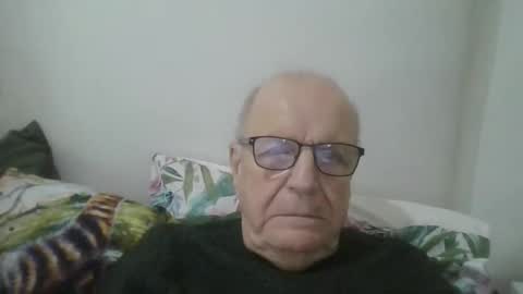Snapshot of oggi95 chatting on January 2025 10:48:01 AM oggi95 online show from January 2025 10:48:01 AM