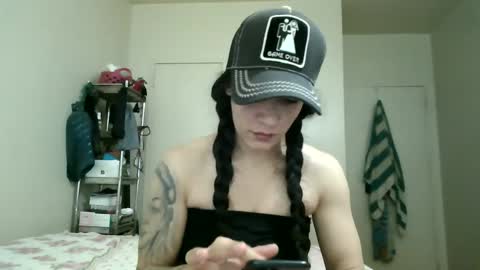 Lit en Cama online show from February 2025 08:36:01 PM