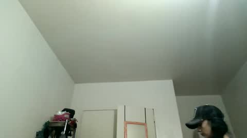 Lit en Cama online show from March 2025 09:13:02 PM