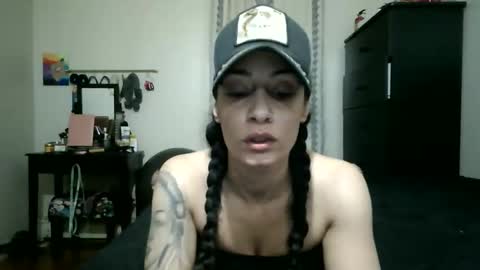 Lit en Cama online show from November 2025 02:44:02 AM