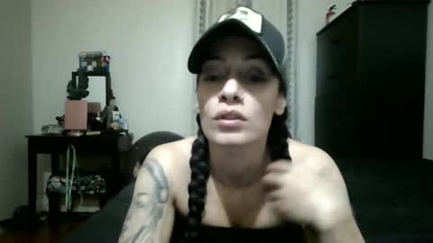 Lit en Cama online show from November 2025 07:23:02 AM