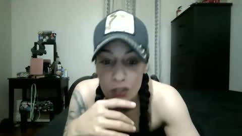 Lit en Cama online show from December 2025 01:33:02 AM