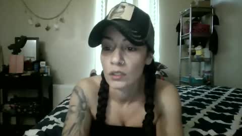 Lit en Cama online show from March 2026 10:00:02 PM