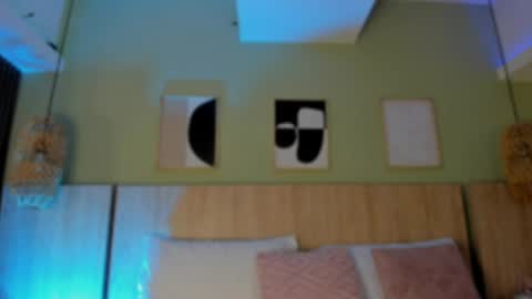 Holly online show from April 2026 11:22:02 AM