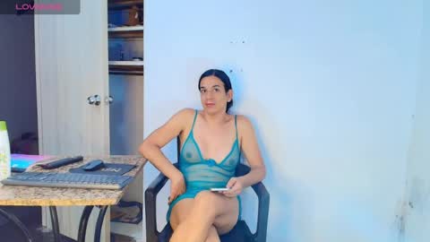 Snapshot of oh_tique chatting on July 2026 07:46:01 PM LU online show from July 2026 07:46:01 PM