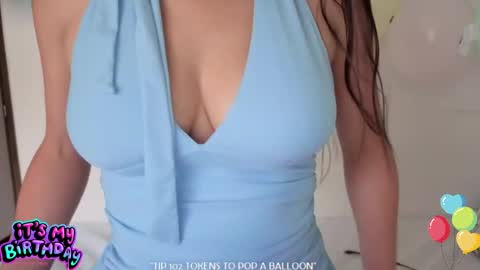 ohanna_ online show from April 2026 06:13:02 PM