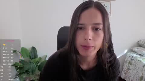 ohanna_ online show from August 2026 09:13:01 PM