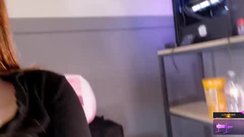 Lyz  online show from February 2025 03:51:01 AM