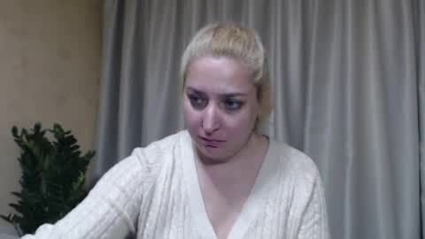 Snapshot of ohsweetiren chatting on May 2026 10:36:01 AM Iren online show from May 2026 10:36:01 AM