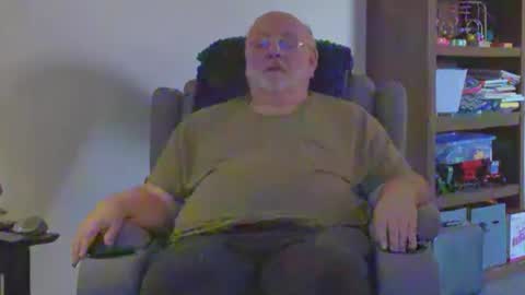 Snapshot of old_guy111 chatting on May 2026 12:41:01 AM old_guy111 online show from May 2026 12:41:01 AM