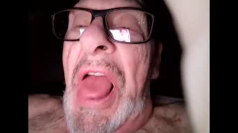 oldaddy2 online show from November 2025 11:45:01 AM