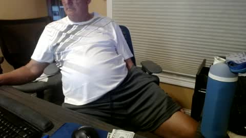 Snapshot of olderandwiser chatting on July 2026 02:15:02 AM Older and Wiser online show from July 2026 02:15:02 AM