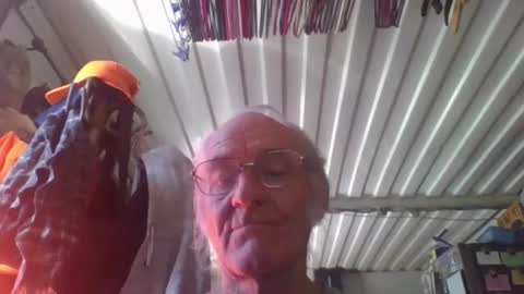 Snapshot of oldman1154565 chatting on July 2026 04:46:01 PM oldman1154565 online show from July 2026 04:46:01 PM