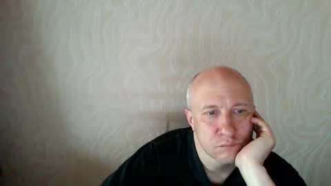 Snapshot of oleg365 chatting on April 2026 06:33:01 AM figaro online show from April 2026 06:33:01 AM