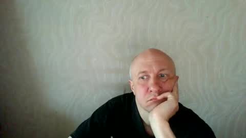 Snapshot of oleg365 chatting on April 2026 06:03:02 AM figaro online show from April 2026 06:03:02 AM