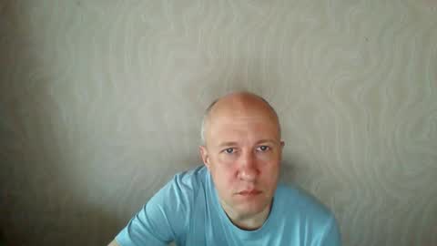 Snapshot of oleg365 chatting on April 2026 05:35:02 AM figaro online show from April 2026 05:35:02 AM