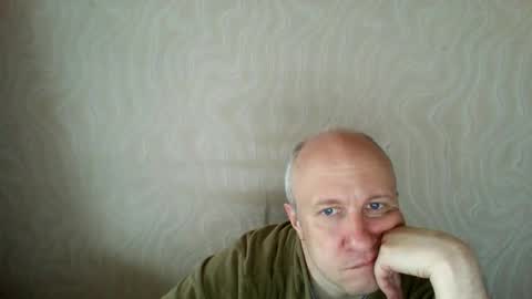 Snapshot of oleg365 chatting on April 2026 11:03:02 AM figaro online show from April 2026 11:03:02 AM