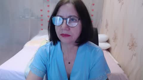 Snapshot of olgahottie chatting on October 2025 11:24:02 PM OlgaHottie online show from October 2025 11:24:02 PM