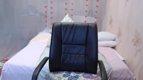 Snapshot of olgahottie chatting on October 2025 11:13:02 PM OlgaHottie online show from October 2025 11:13:02 PM